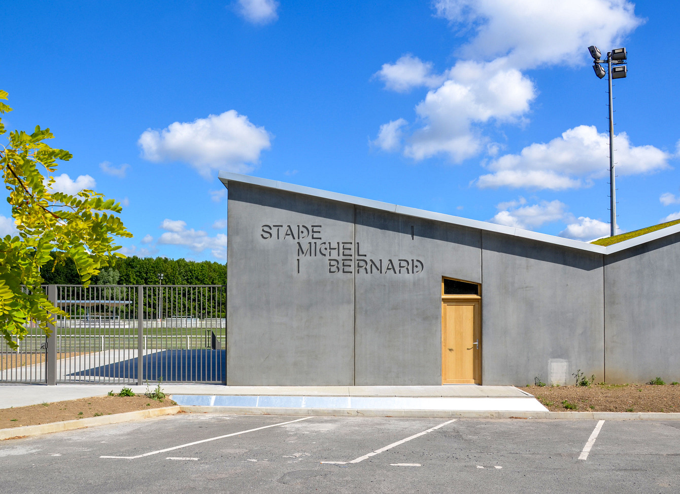 Stade Michel Bernard